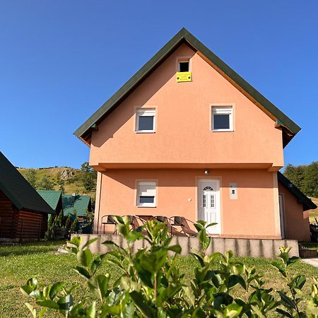 Guest House Happy Zabljak  Luaran gambar