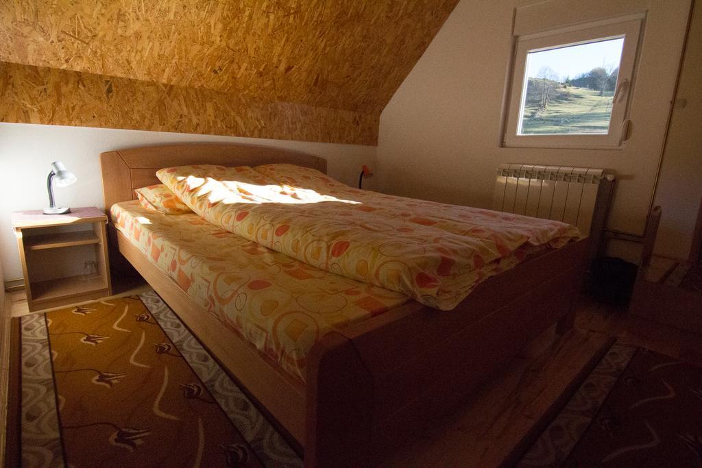 Guest House Happy Zabljak  Luaran gambar