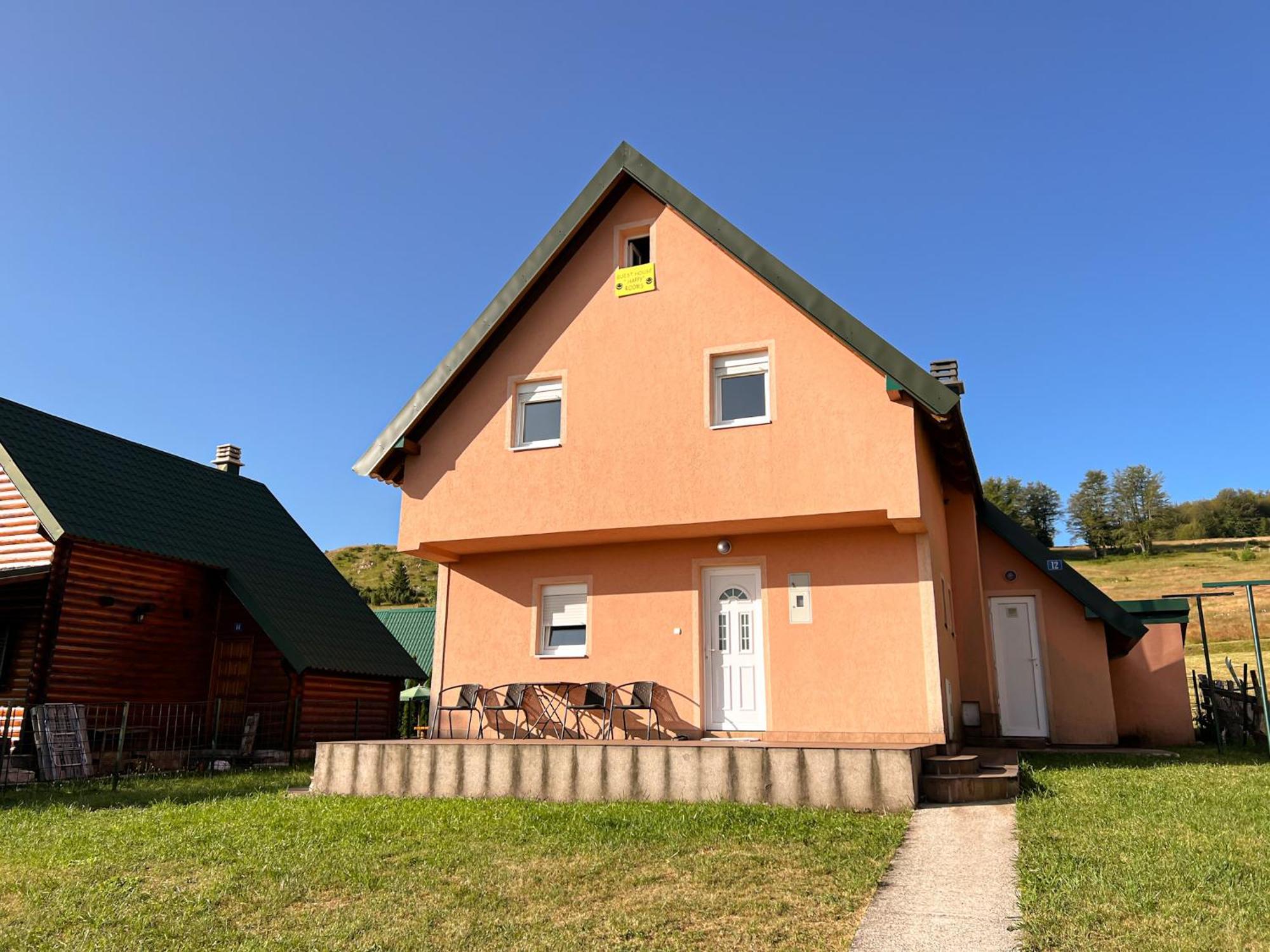 Guest House Happy Zabljak  Luaran gambar
