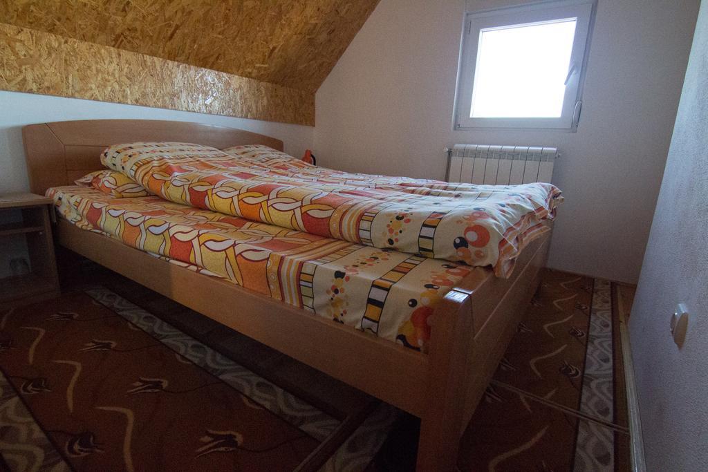Guest House Happy Zabljak  Luaran gambar